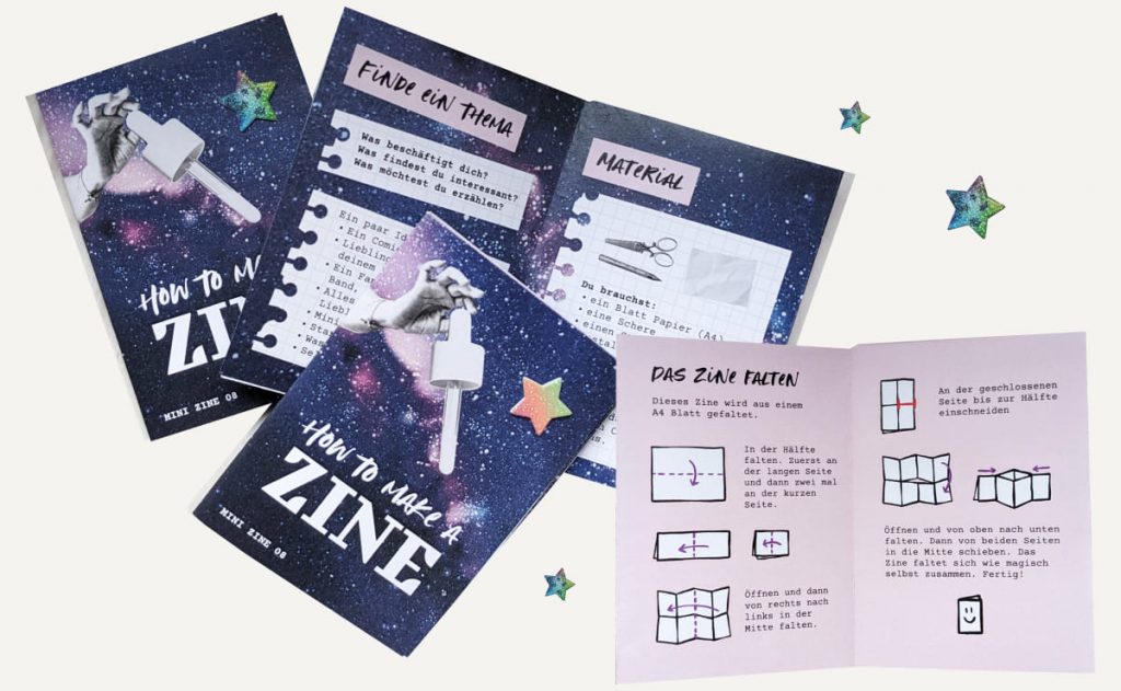 Mini Zines "How to make a Zine", mit blauem Universum Hintergrund, Collage und Stern-Aufkleber. Offene Seiten mit gezeichneter Falt-Anleitung und im Analog-Stil mit abgerissenen Collegeblock-Blättern.